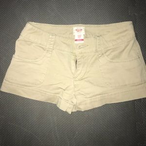 khaki shorts